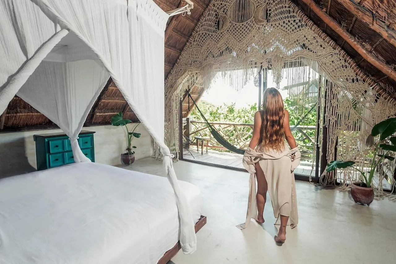 Отель Hidden Treehouse Tulum Eco-Hotel