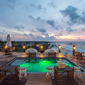https://hotelito-azul.allrivieramayahotels.com
