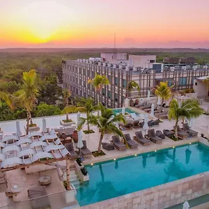 motto-by-hilton-tulum.allrivieramayahotels.com/